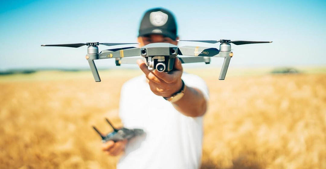 Đặc điểm chính của fly cam là gì