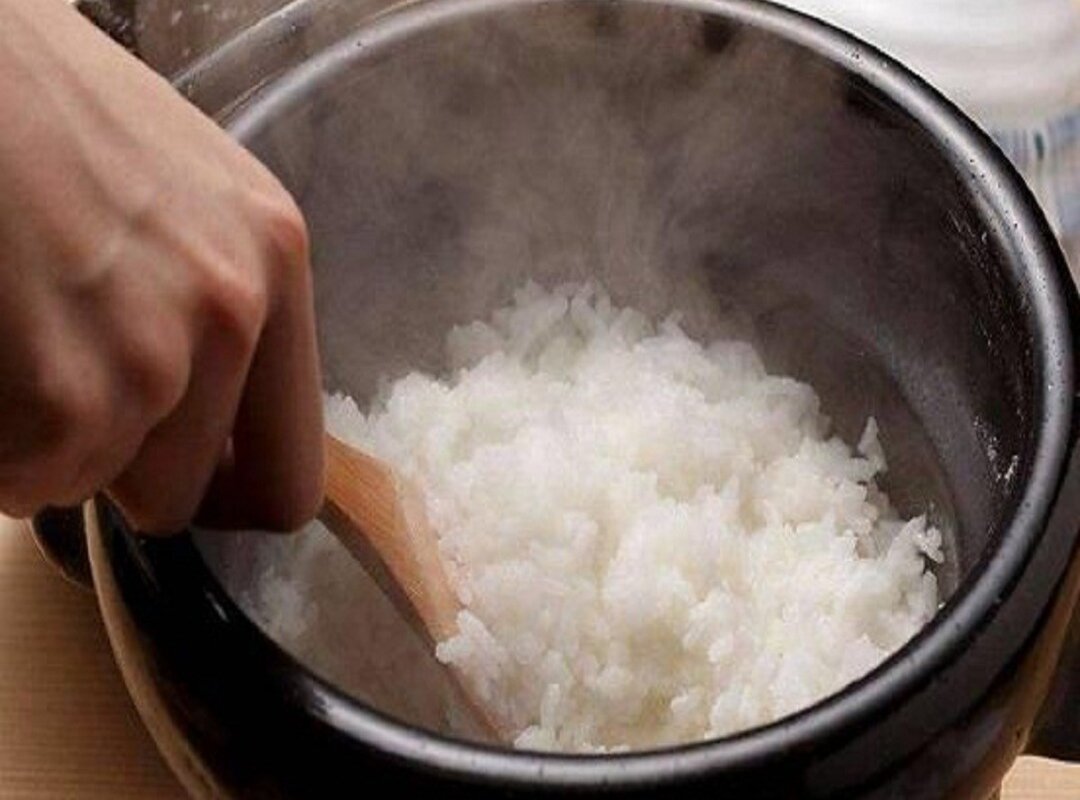 So sánh nồi cơm điện AVA và Rongsheng: Tính năng