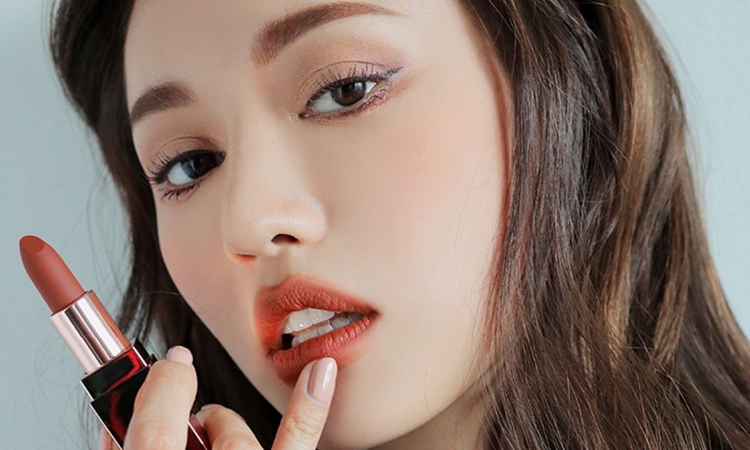 Những điều cần biết khi để son môi vào tủ lạnh