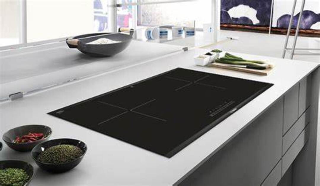 So sánh bếp từ Bosch và Rinnai