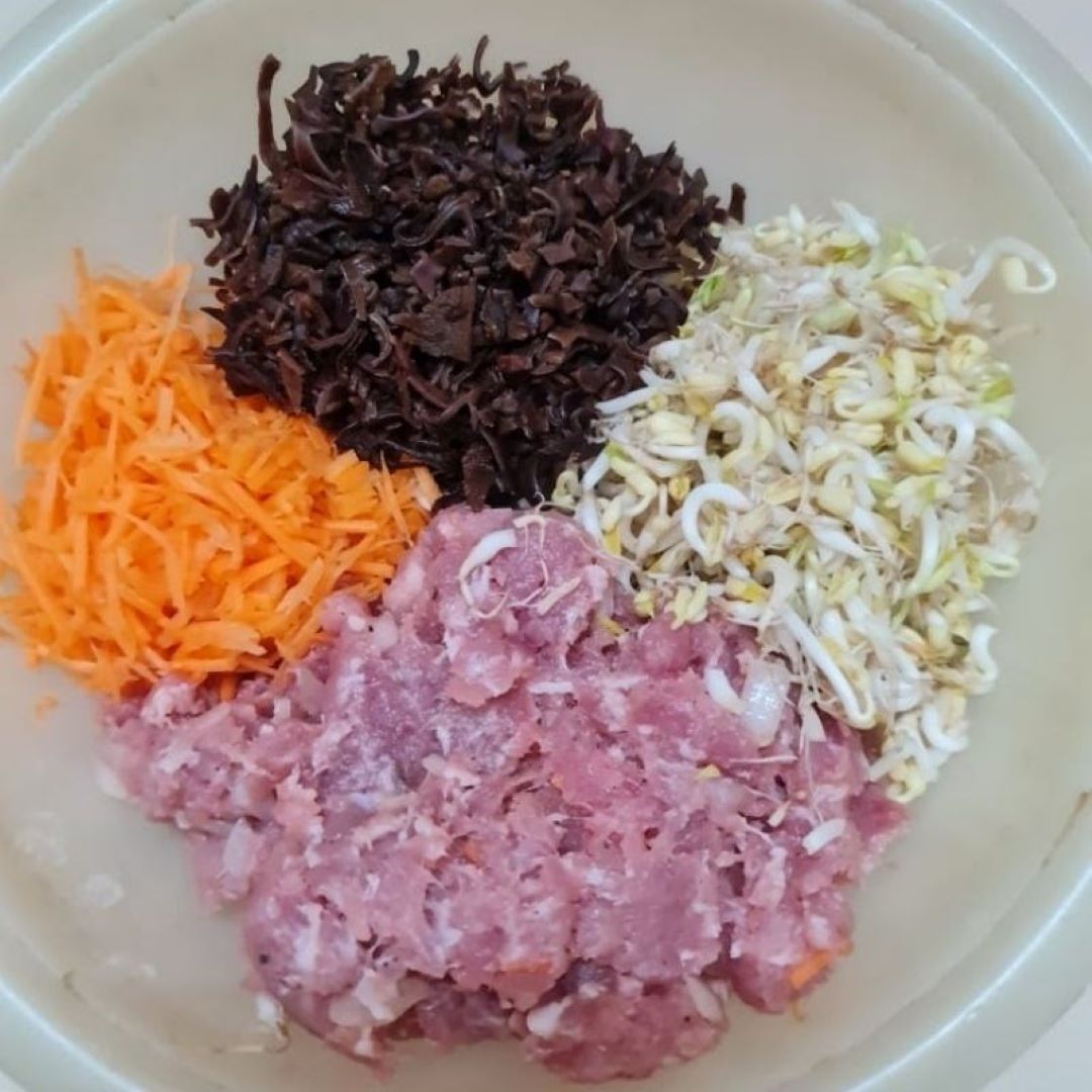 Sơ chế nguyên liêu làm bánh gối