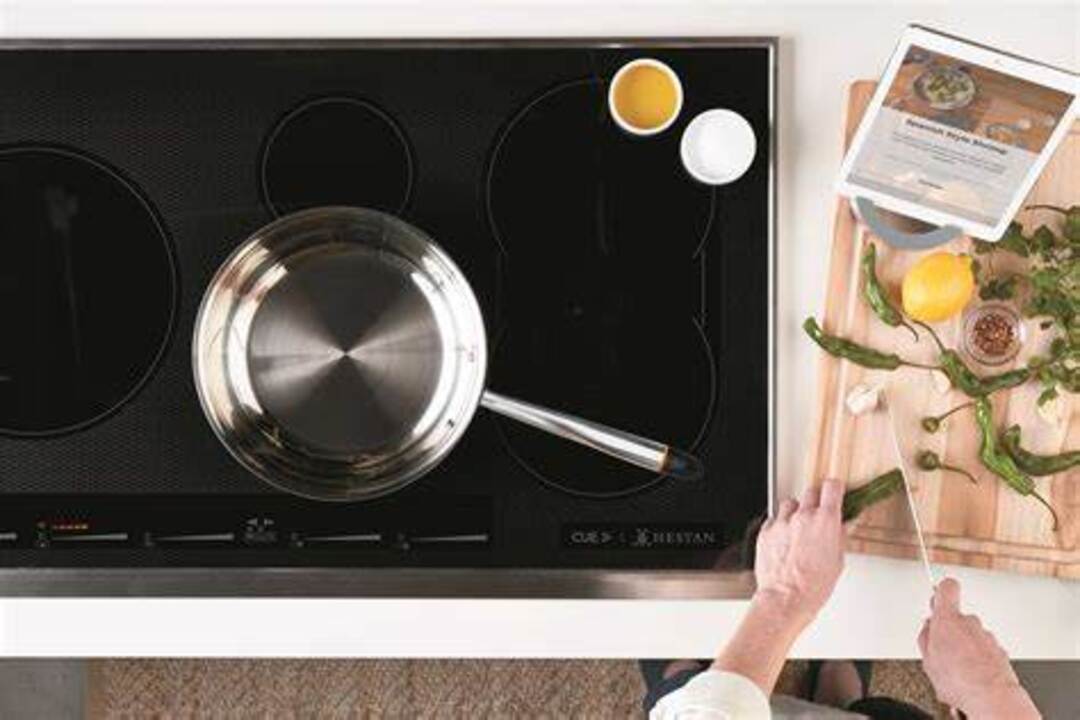 Giá thành của bếp từ Electrolux và Fagor