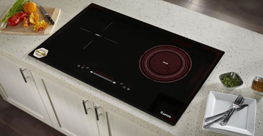 So sánh bếp từ Franke và Rapido