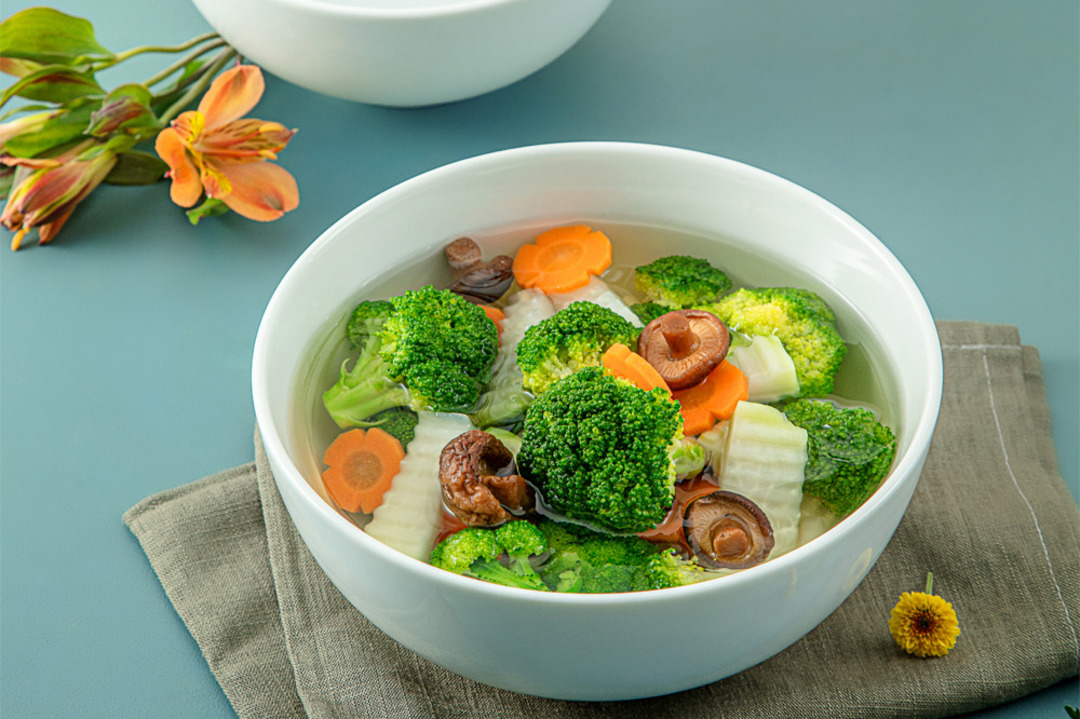 Các bước nấu canh bằng nồi cơm điện