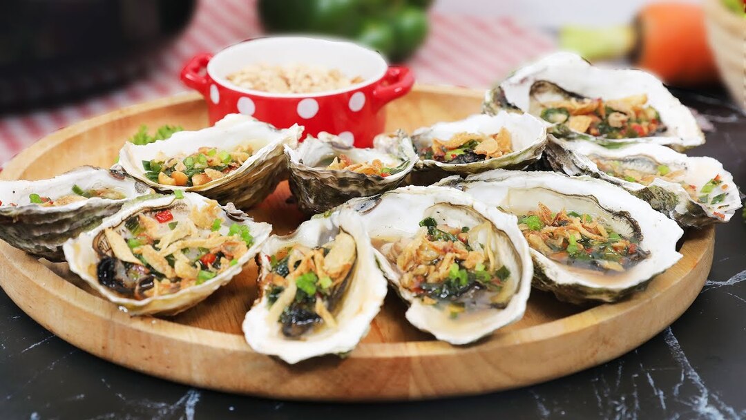 Cách làm hàu nướng mỡ hành bằng lò vi sóng