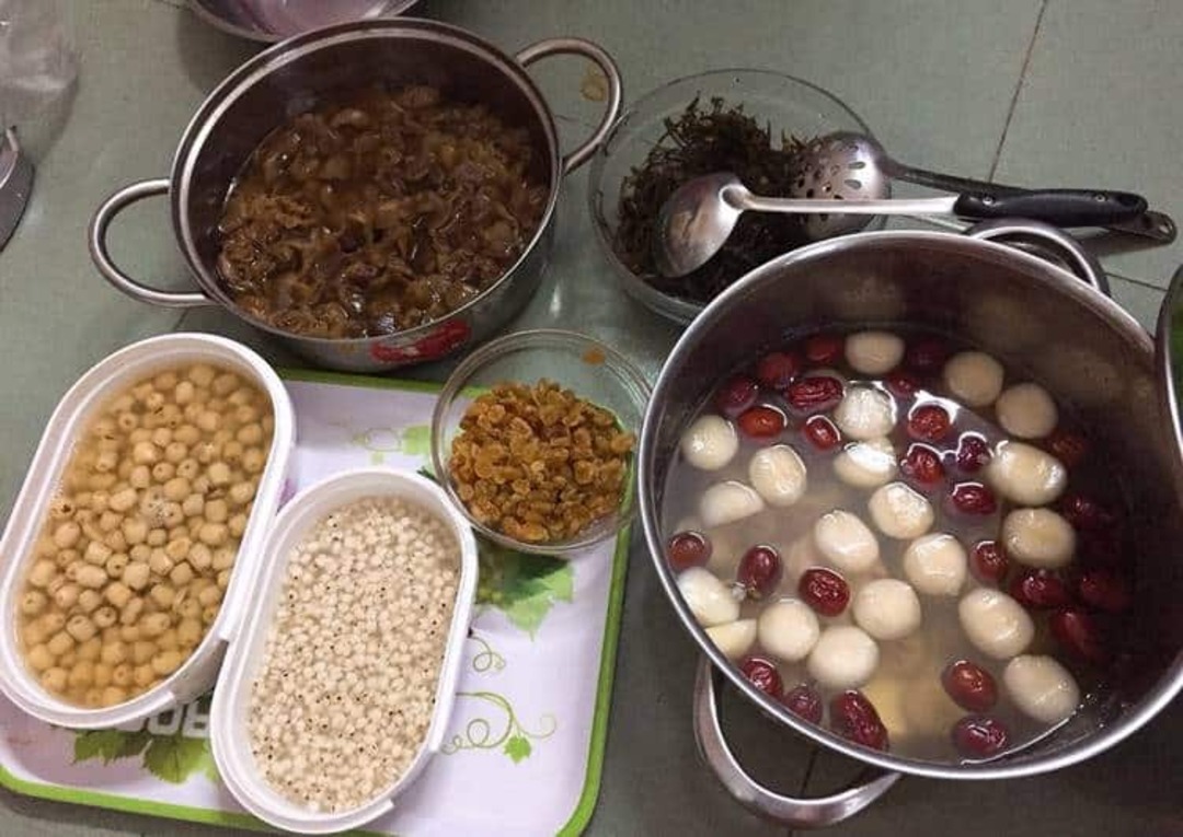 hầm sâm bổ lượng bằng lò vi sóng