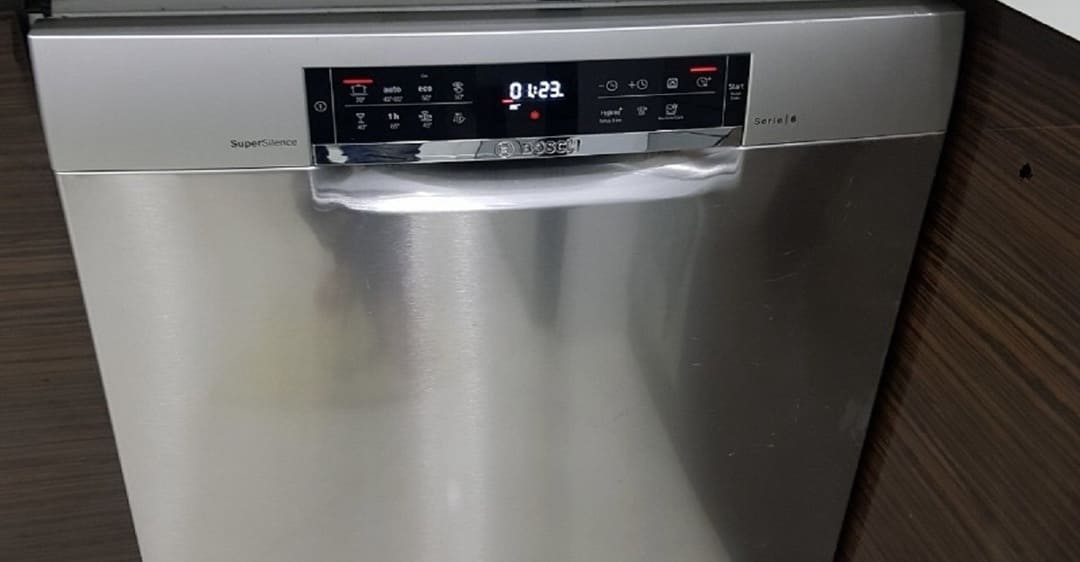 Lỗi hiển thị E90 máy rửa bát Bosch