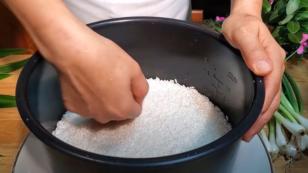 Lưu ý khi nấu cơm bằng nồi cơm điện