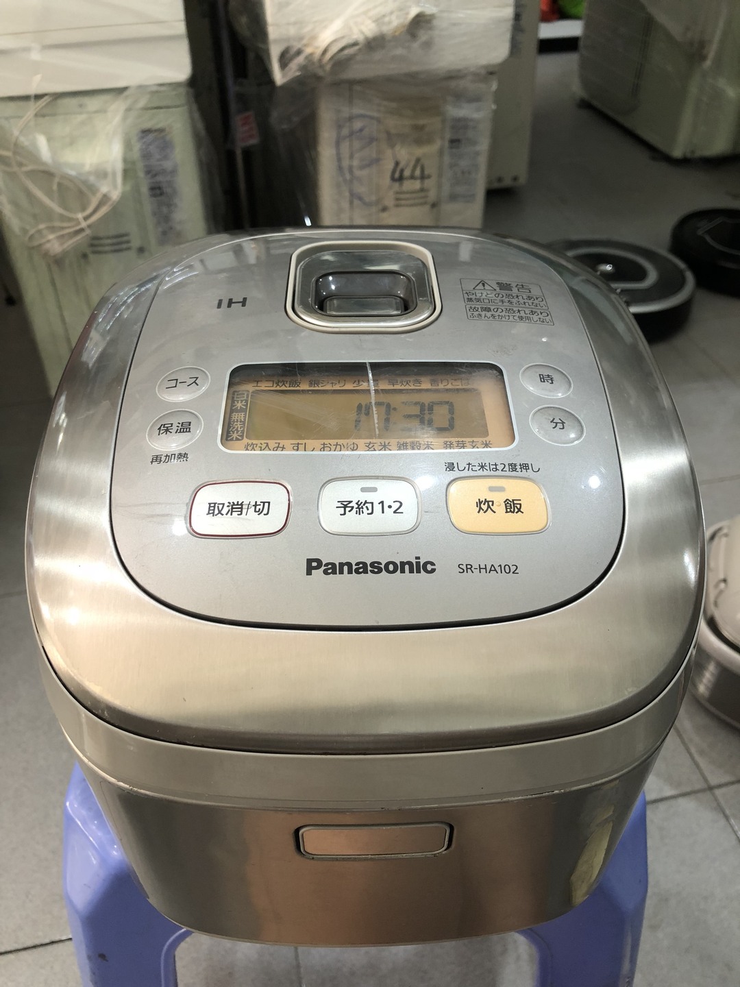 Nồi cơm điện Panasonic SR-DE103