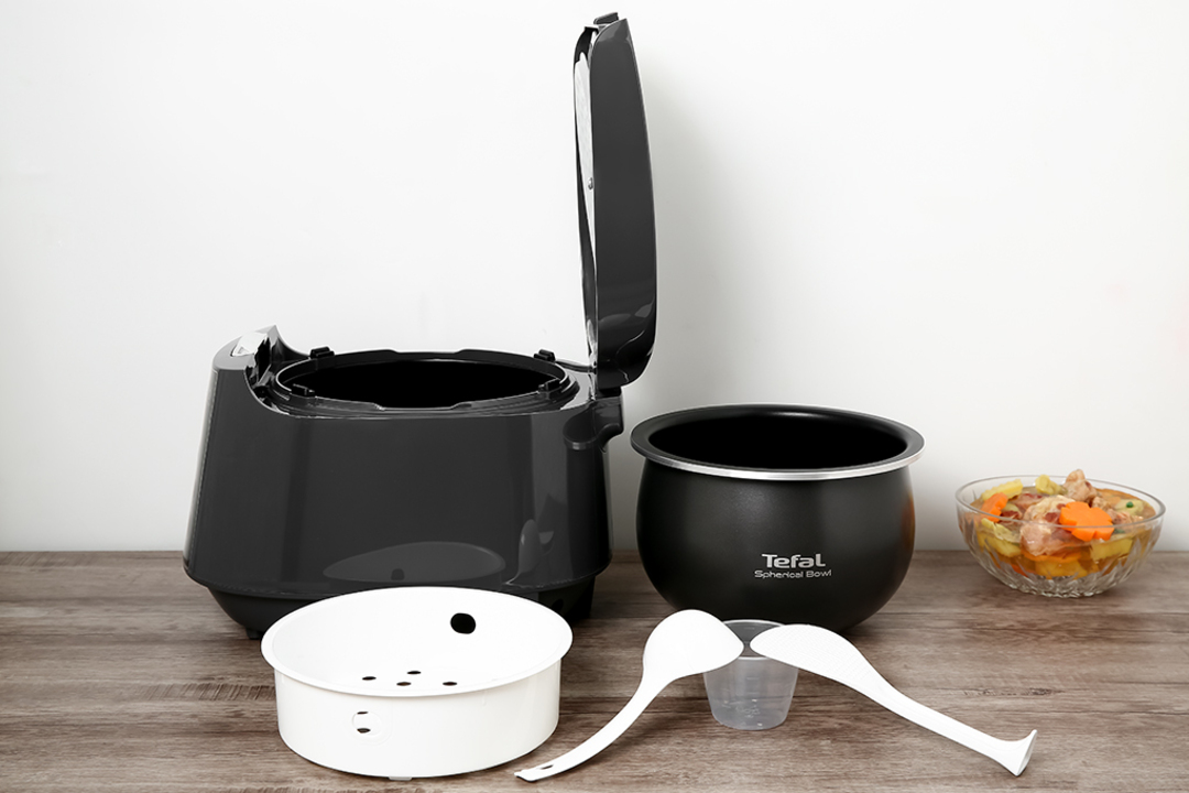 Nồi cơm điện tử Tefal 1.8 lít RK736B68