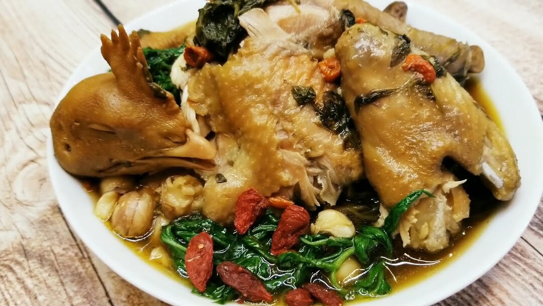Ăn gà tần có tác dụng gì