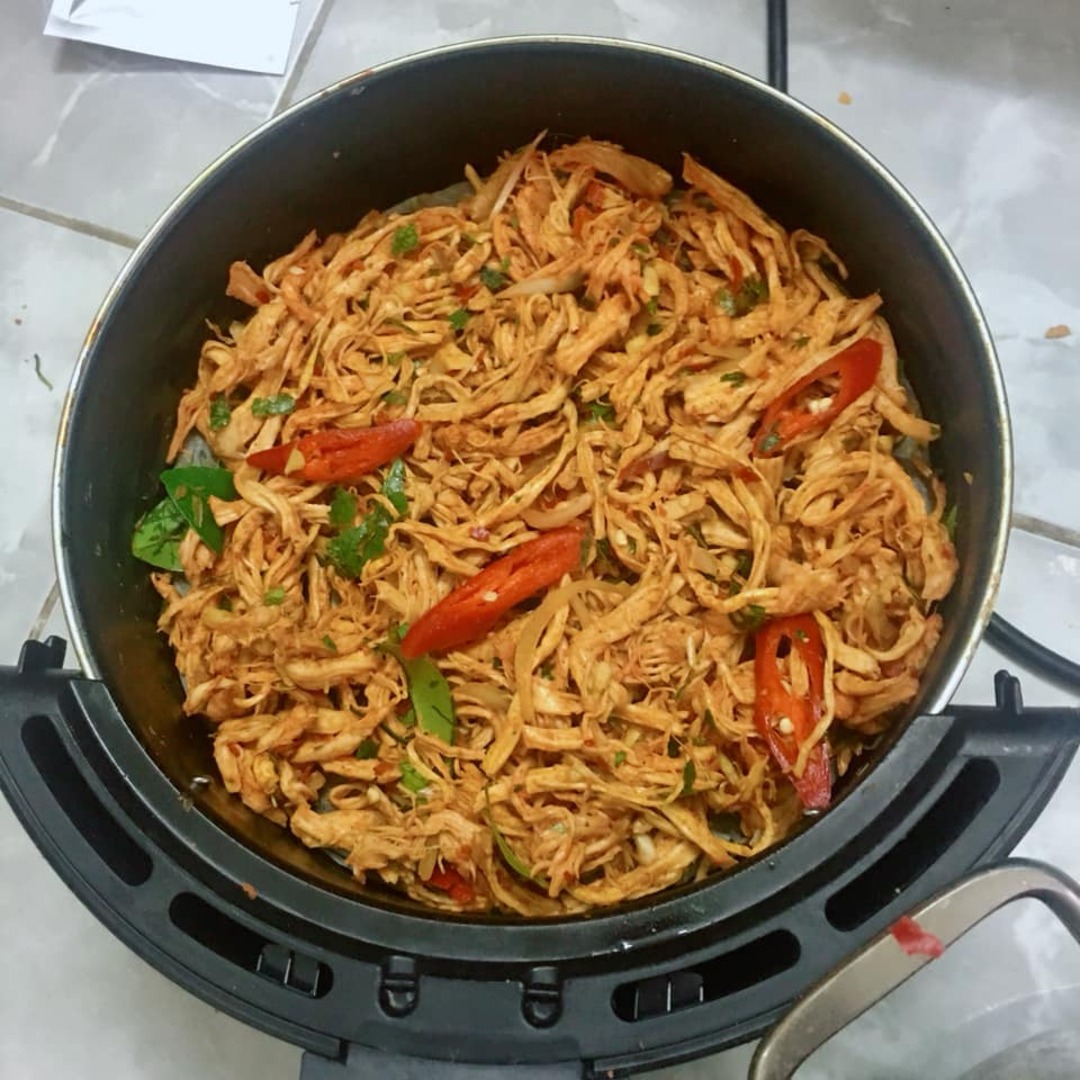 Hướng dẫn chi tiết làm khô gà bằng nồi chiên không dầu