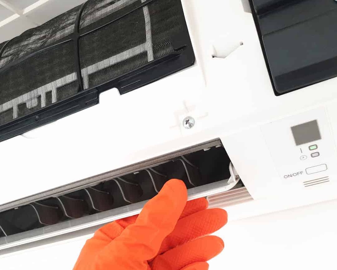Tại sao nên chọn Limosa là nơi sửa máy lạnh Reetech báo lỗi F4
