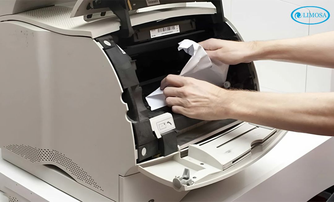 Máy in Brother bị lỗi không scan được do bị cuốn giấy vào