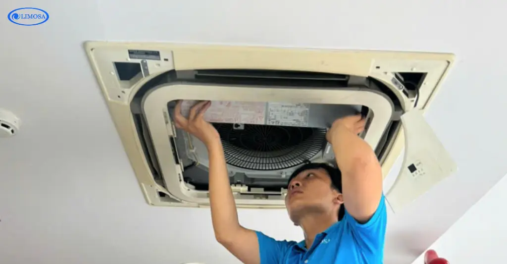 Khảo sát máy lạnh trước khi vệ sinh