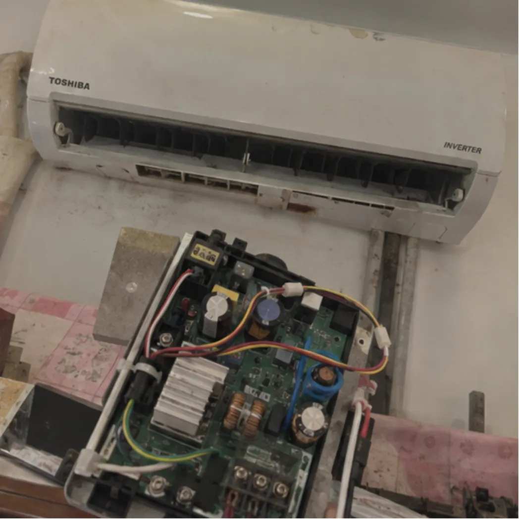 Sửa máy lạnh Toshiba Inverter báo lỗi nháy đèn Operation 01 04