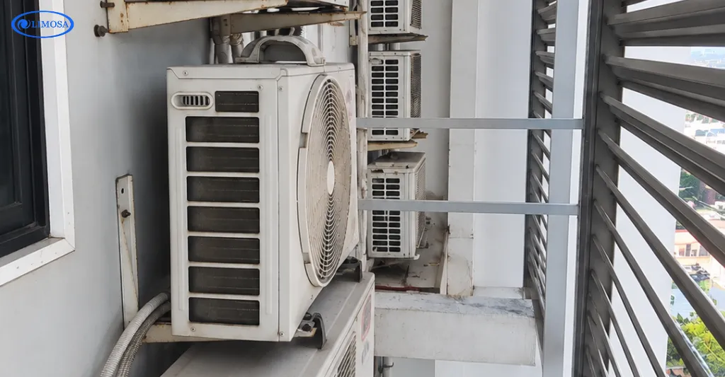 Toàn cảnh dàn nóng đặt ngoài ban công chung cư Mỹ Phúc trước khi bơm ga