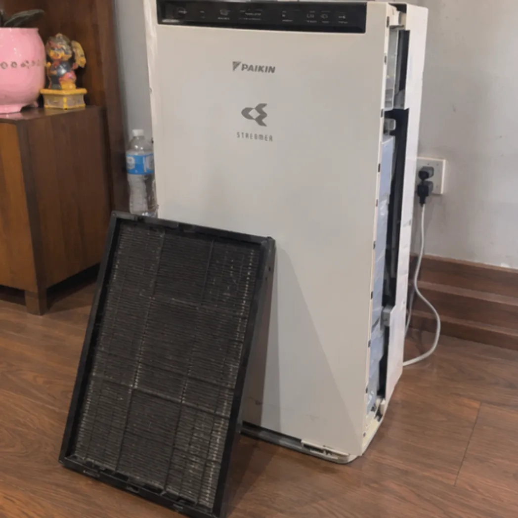 Vệ sinh máy lạnh Daikin Streamer lọc không khí