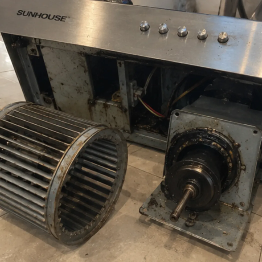 Sửa máy hút mùi bếp Sunhouse kêu to rung lắc bám dầu mỡ