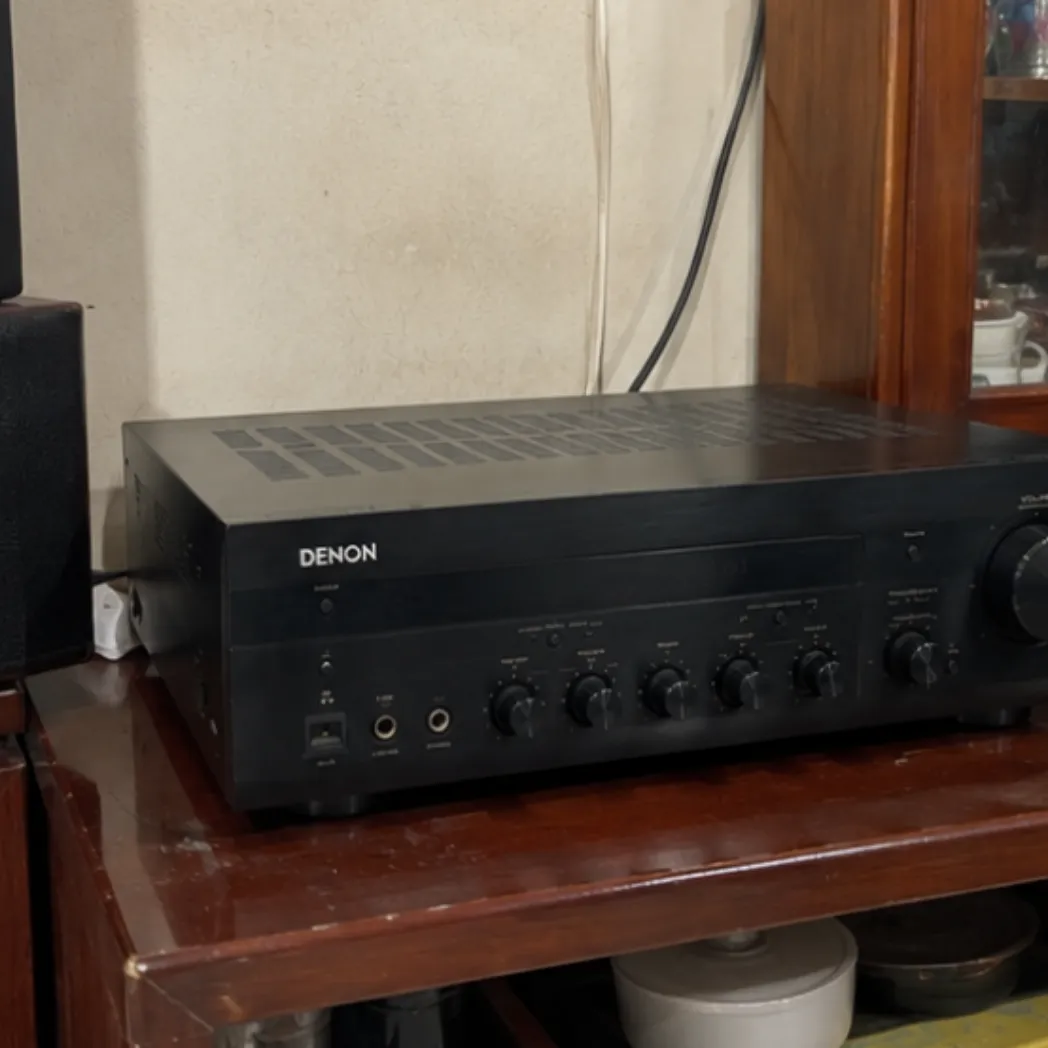 Dương Quốc Thái sửa amply Denon
