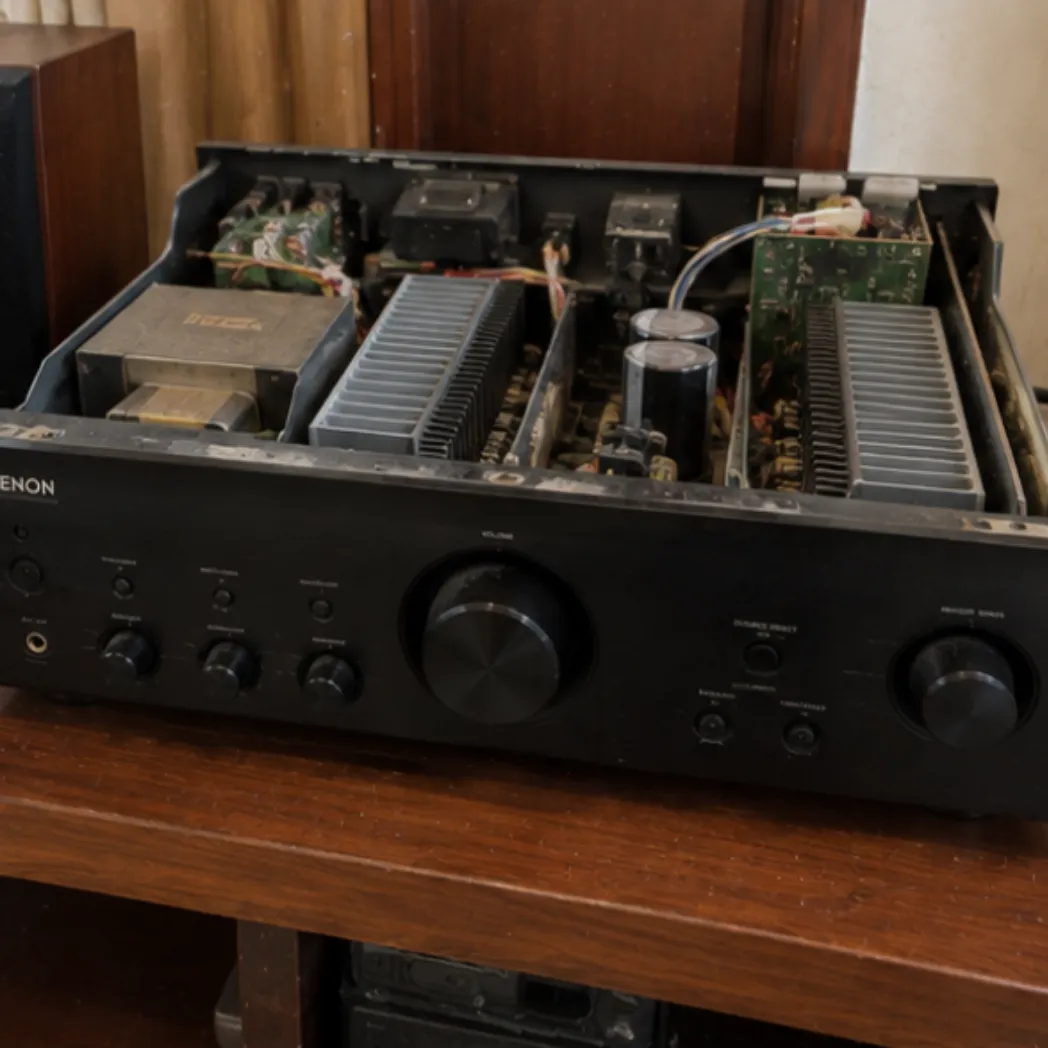 Sửa amply Denon bị mất tiếng một kênh