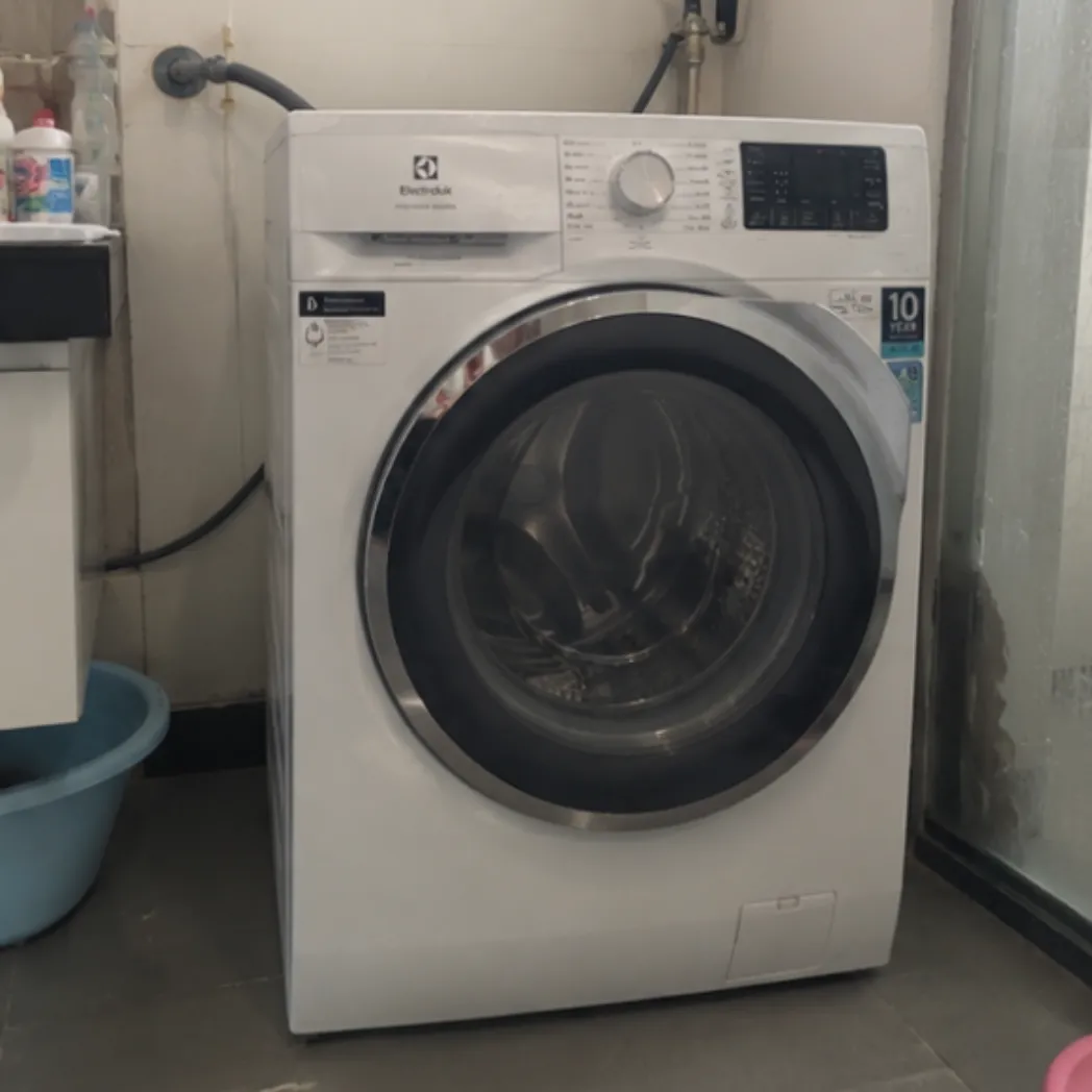 Lý Gia Hưng sửa máy giặt Electrolux