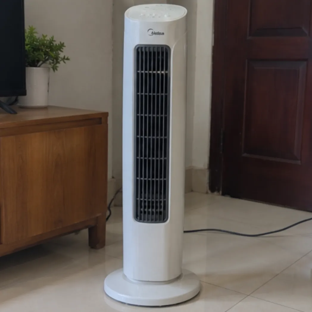 Phạm Quốc Bảo sửa quạt tháp Midea