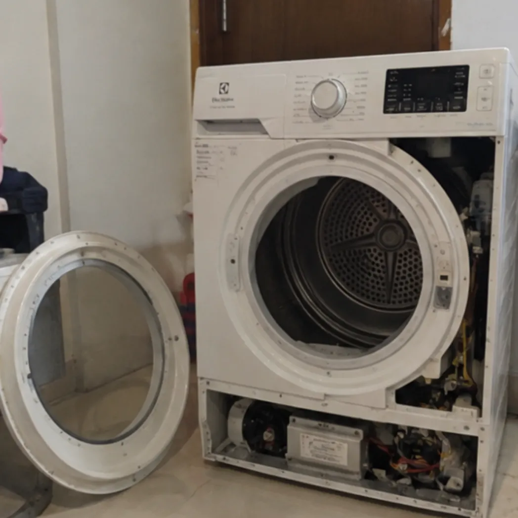 Tạ Minh Quang sửa máy sấy Electrolux