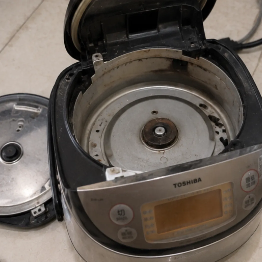 Sửa nồi cơm điện Toshiba không nóng