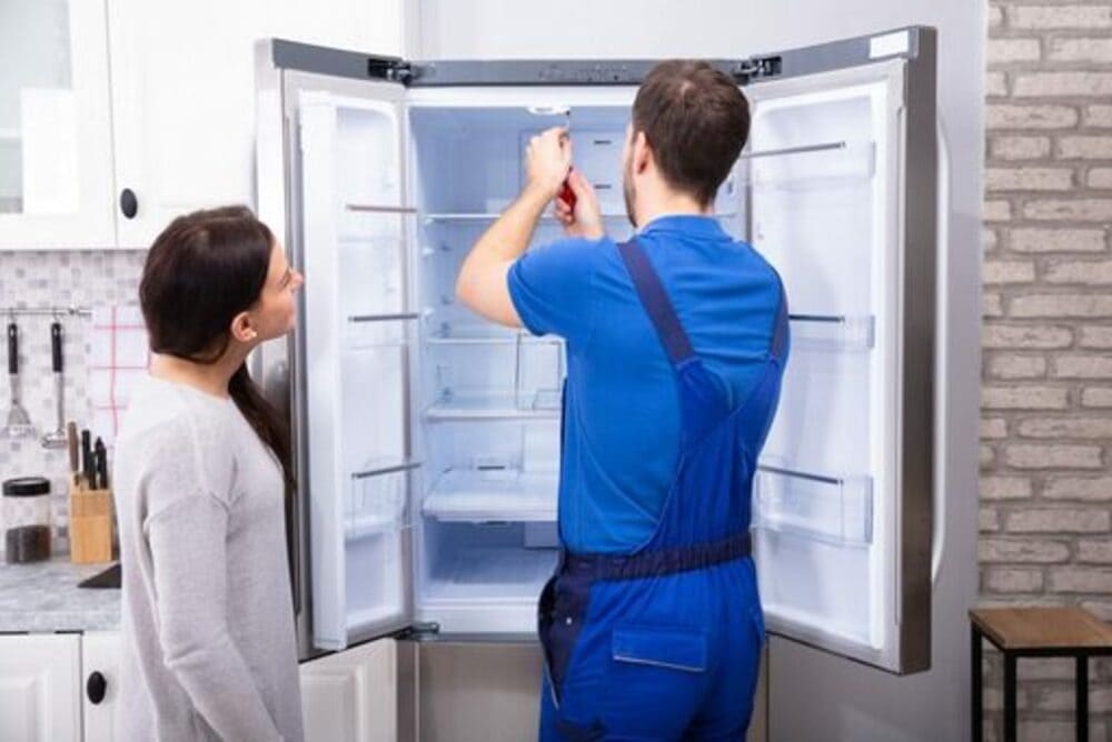 vệ sinh tủ lạnh bằng giấm
